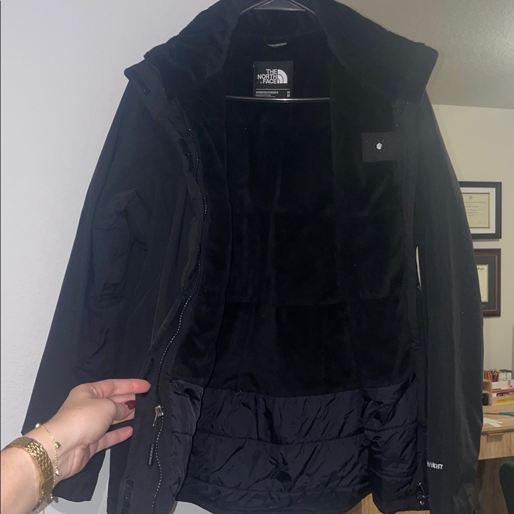 The North Face Women's Black Performance Jacket